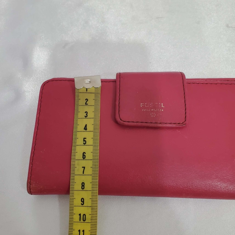 Fossil Pink Leather Clasp Wallet - Picture 10 of 11